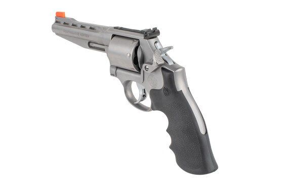 Smith and wesson model 686 revolver with 7 round cylinder